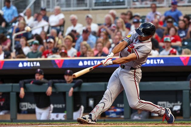 August 18th, 2026: Atlanta Braves designated hitter Drake Baldwin (30) hits a solo home run in the sixth inning against the Minnesota Twins during a MLB, Baseball Herren, USA Baseball game between the Atlanta Braves and the Minnesota Twins at Target Field in Minneapolis, Minnesota. CSM MLB 2026: Braves Vs Twins AUG 18  - ZUMAc04_ 20260818_zma_c04_008 Copyright: xStevenxGarciax