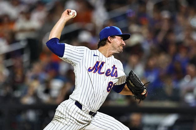 MLB, Baseball Herren, USA San Diego Padres Vs. New York Mets New York Mets relief pitcher Jack Weisenburger 82 throws during the seventh inning of a baseball game against the San Diego Padres at Citi Field in Flushing, New York, on August 18, 2026. New York City New York United States  Copyright: xGordonxDonovanx originalFilename:donovan-mlbsandi260818_np4wd.jpg