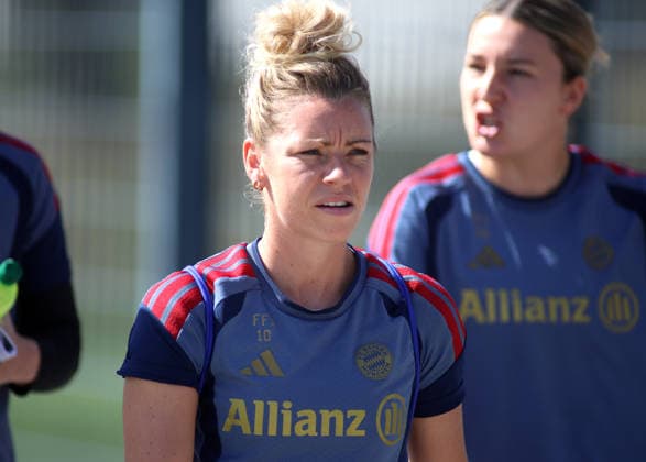 Fussball, Frauen, Saison 2026 2027, FC Bayern München, Training, Campus Linda Dallmann (FC Bayern München) Kopf, Oberkrper *** Soccer, Women, 2026–2027 Season, FC Bayern Munich, Practice, Campus Linda Dallmann FC Bayern Munich Head, Upper Body