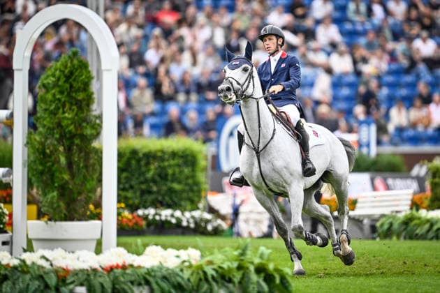 AACHEN, GERMANY 20260819 Scott Brash, Great Britain, on the horse Hello Mango at Wednesday s show jumping, team competition, during the Equestrian World Championships in Aachen. *** The image is included in the SPORTS PACKAGE. For others PAID IMAGE ** AACHEN GERMANY x10050x *** AACHEN, GERMANY 20260819 Scott Brash of Great Britain, riding Hello Mango, during Wednesday’s show jumping team competition at the World Equestrian Games in Aachen *** The image is included in the SPORTS PACKAGE. For other uses, PAID IMAGE ** AACHEN, GERMANY x10050x  Copyright: xPontusxLundahl TTx EQUESTRIAN WORLD CHAMPIONSHIP 2026