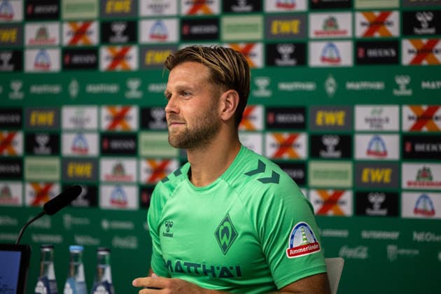 19.08.2026, GER, Fußball, Herren, 1. Bundesliga, Saison 2026 2027, Spielervorstellung, SV Werder Bremen Niclas Füllkrug ( Werder Bremen, 10) wird im Rahmen einer Pressekonferenz vorgestellt, Bremen Weserstadion Bremen Deutschland *** August 19, 2026, GER, Soccer, Men s, Bundesliga 1, 2026–2027 Season, Player Introduction, SV Werder Bremen s Niclas Füllkrug (No. 10) is introduced at a press conference at the Weserstadion in Bremen, Germany Copyright: xNordphotox xMaasx