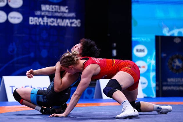 U20 World Championships 62kg WW - Yifan Zhu (CHN) df. Leonie Steigert (GER) *** U20 World Championships, 62 kg Open Weight: Yifan Zhu (CHN) defeated Leonie Steigert (GER) by decision Copyright: xKadirxCaliskanx 776545139