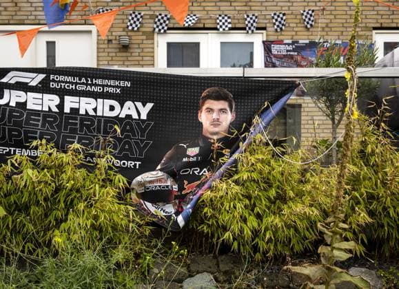 ZANDVOORT - Houses are decorated in the run-up to the Dutch Grand Prix. The Formula 1 circus is descending on the Dutch seaside town once again. REMKO DE WAAL ANP xVIxANPxSportx xxANPxIVx 565818874 originalFilename: 565818874.jpg