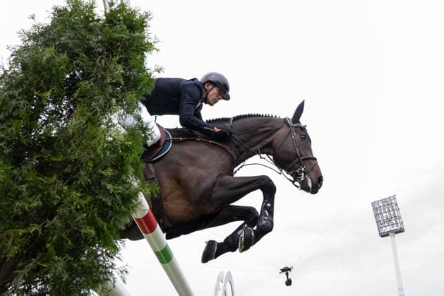260819 Peder Fredricson of Sweden with horse Alcapone des Carmille compete in the team and individual jumping qualifier round one during day 9 of the 2026 FEI World Championships on August 19, 2026 in Aachen. Photo: Emma Wallskog BILDBYRAN kod EW EW0689 ridsport equestrian rid-vm 2026 2026 fei world championships bbeng ridsport-vm hoppning jumping *** August 19, 2026: Peder Fredricson of Sweden, riding Alcapone des Carmille, competes in the first round of the team and individual show jumping qualifiers on Day 9 of the 2026 FEI World Championships on August 19, 2026 in Aachen. Photo by Emma Wallskog, BILDBYRAN, code EW EW0689. equestrian sports, 2026 World Championships, 2026 FEI World Championships, BBENG, equestrian World Championships, show jumping  Copyright: EMMAxWALLSKOG BB260819EW133
