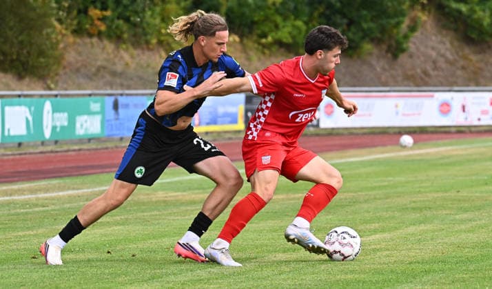 18.08.2026 - Fussball - 2. Bundesliga - Saison 2026 2027 - SpVgg Greuther Fürth Fuerth ( Kleeblatt ) - Training - - xwoxzix - Mika Wallentowitz (21, SpVgg Greuther Fürth ) Randolf Riesen (21, FSV Zwickau ) *** August 18, 2026 Soccer 2. Bundesliga 2026–2027 Season SpVgg Greuther Fürth Fürth Kleeblatt Practice xwoxzix Mika Wallentowitz, 21, SpVgg Greuther Fürth Randolf Riesen, 21, FSV Zwickau