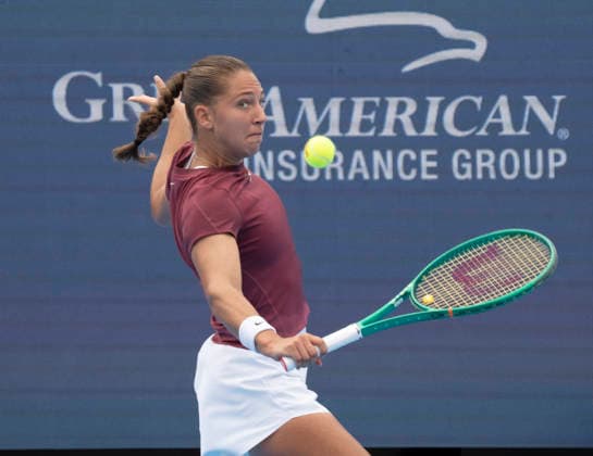 TENNIS 2026: Cincinnati Open Aug. 26 August 19, 2026: Diane Parry (FRA) loses to Iga Swiatek (POL) at the Cincinnati Open being played at Lindner Family Tennis Center in Mason, Ohio, {USA} Ã‚ÂLeslie Billman Tennisclix Cal Media CSM (Credit Image: Â Leslie Billman Cal Sport Media) Mason Ohio USA EDITORIAL USE ONLY Copyright: xx ZUMA-20260819_zma_c04_006.jpg LesliexBillmanx csmphotothree512805