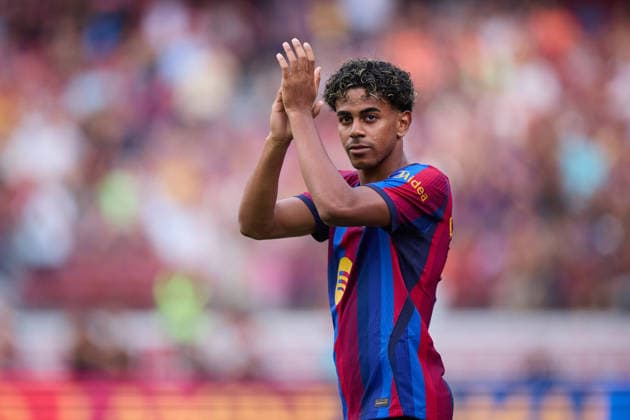 FC Barcelona, Barca v Al Ahly SC - Joan Gamper Trophy Lamine Yamal of FC Barcelona reacts to the supporters prior to the Joan Gamper Trophy match between FC Barcelona and Al Ahly at Spotify Camp Nou on August 19, 2026, in Barcelona, Spain. Barcelona Spotify Camp Nou Catalunya Spain 0002_RL_FCBvALH_JG__L1_5849 Copyright: xRicardoxLarreinax