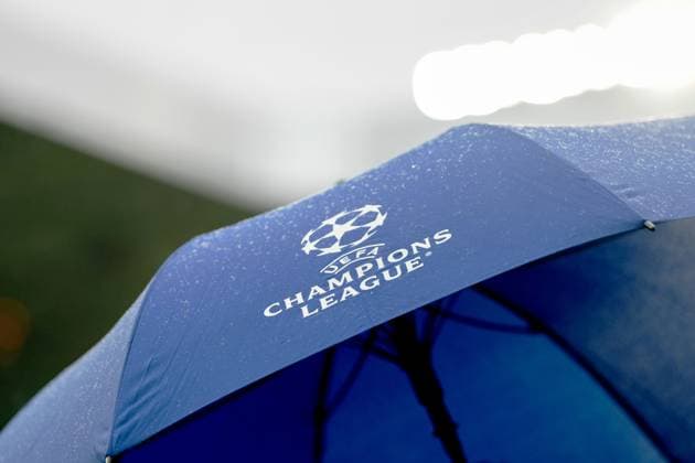 UEFA Champions League logo umbrella on a wet night at Celtic Park. Celtic v LASK, UEFA Champions League, Play Off Round, First Leg, Football, Celtic Park, Glasgow, Scotland, UK - 19 Aug 2026Glasgow Celtic Park United Kingdom  Copyright: xStuartxWallace Shutterstockx 17104271ai