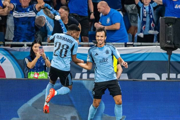 Roman Cerepkai a goal celebrate during Champions League qualifying playoff match, SK Slovan Bratislava - NK Celje , 19. august 2026, Tehelne pole Stadium, Bratislava, Slovakia Copyright: xMICHALxFAJT,ZOSPORTU.SKx MAR_8126