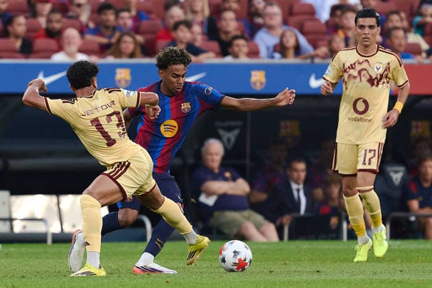 ESP: La Festa del Gamper Estrella Damm FC Barcelona, Barca v Al-Ahly Lamine Yamal of Barcelona during friendly match Joan Gamper Trophy 2026 La Festa del Gamper Estrella Damm FC Barcelona v Al-Ahly played at Spotify Camp Nou Stadium in Barcelona on August 19th, 2026 in Spain Barcelona Spain Futbol *** ESP La Festa del Gamper Estrella Damm: FC Barcelona vs. Al Ahly. Lamine Yamal of Barcelona during the 2026 Joan Gamper Trophy friendly match. La Festa del Gamper Estrella Damm: FC Barcelona vs. Al Ahly was played at Spotify Camp Nou Stadium in Barcelona on August 19, 2026, in Spain. Barcelona, Spain. Soccer Copyright: xGerardxFrancox xAgenciaxLOFx