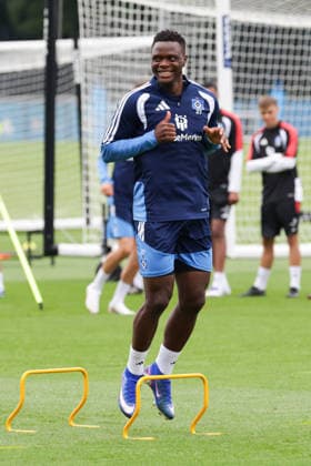 2026.08.19 xfsx Fussball 1. Bundesliga Hamburger Sportverein - Training am Volksparkstadion v.l. Patson Daka (Hamburger SV, 27) (DFL regulations prohibit any use of photographs as image sequences and or quasi-video. Hamburg Volksparkstadion Hamburg Deutschland Copyright: xFernandoxSoaresx