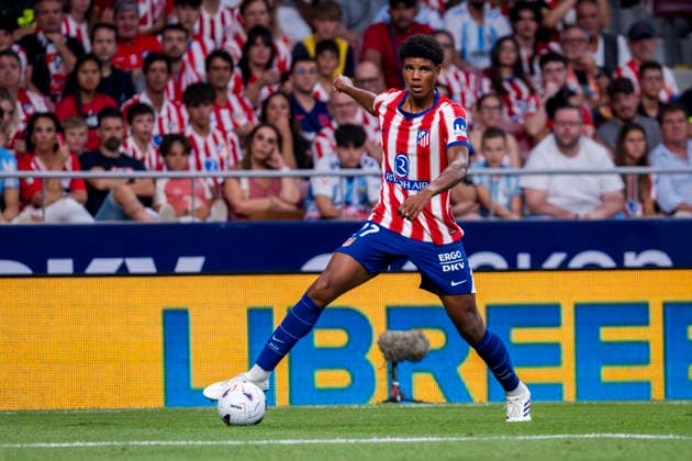 Atletico de Madrid v Malaga CF - LaLiga EA Sports Jorge Dominguez of Atletico de Madrid is in action with the ball during the LaLiga EA Sports football match between Atletico de Madrid v Malaga CF at Estadio Riyadh Air Metropolitano on August 19, 2026 in Madrid, Spain. Madrid Estadio Riyadh Air Metropolitano Madrid Spain Copyright: xAlbertoxGardinx AGardin_20260819_Foot_Liga_Atl_Mal_0151