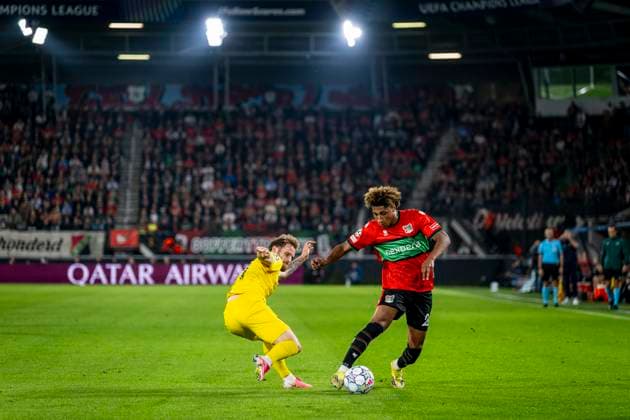 NIJMEGEN - (R) N.E.C. Nijmegen verdediger Deveron Fonville tijdens de UEFA Champions League wedstrijd tussen N.E.C. en FC Bodo Glimt in Gofferpark op 19 augustus 2026 in Nijmegen, Nederland. - *** NIJMEGEN N E C Nijmegen defender Deveron Fonville during the UEFA Champions League match between N E C and FC Bodo Glimt at Gofferpark on August 19, 2026, in Nijmegen, the Netherlands