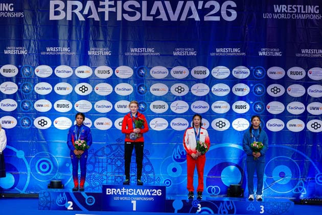 U20 World Championships Podium 53kg WW - Gold: Kaura Michelle Coles (CAN), Silver: Alexa Janniriel Alvarez Valenzuela (VEN), Bronze: Yuxuan Li (CHN), Sakibjamal Esbosynova (UZB) *** U20 World Championships Podium: 53 kg WW—Gold: Kaura Michelle Coles (CAN); Silver: Alexa Janniriel Alvarez Valenzuela (VEN); Bronze: Yuxuan Li (CHN); Sakibjamal Esbosynova (UZB) Copyright: xKostadinxAndonovx