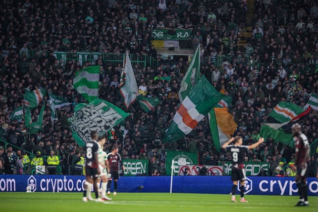 SOCCER - UEFA CL, Celtic vs LASK GLASGOW,SCOTLAND,19.AUG.26 - SOCCER - UEFA Champions League, play-off, Celtic Glasgow vs Linzer ASK. Image shows a feature with the fans of Celtic.  GEPAxpictures xManuelxBinder