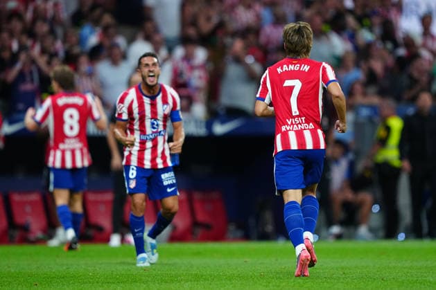 Atletico Madrid v Malaga CF - LaLiga EA Sports MD1 Lee Kang-In of Atletico Madrid celebrates his team s first goal with Koke of Atletico Madrid during the LaLiga EA Sports match between Atletico Madrid and Malaga CF at Metropolitano Stadium on August 19, 2026 in Madrid, Spain. Madrid Metropolitano Stadium Madrid Spain Copyright: xGokhanxTanerx xPSxImagesxGokhanxTanerx