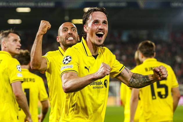 NIJMEGEN - Andreas Helmersen of FK Bodo Glimt and Haitam Aleesami of FK Bodo Glimt celebrate the 0-3 during the UEFA Champions League Play-offs match between NEC Nijmegen and FK Bodo Glimt at the Goffertstadion on August 19, 2026 in Nijmegen, the Netherlands. WART BRINKERHOF ANP xVIxANPxSportx xMarcelxterxBalsxIVx 565836698 originalFilename: 565836698.jpg
