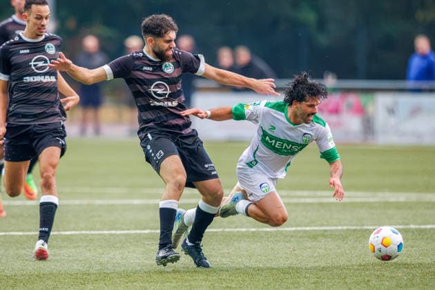 2026.08.19, xkwix, Fußball, Krombacher Westfalenpokal, SG Massen - FC Gütersloh, Sportanlage SG Massen, 2.Runde, Saison 2026 2027: Paolo Maiella (FC Gütersloh 9) im Zweikampf DFB regulations prohibit any use of photographs as image sequences and or quasi-video. Photo: xKamilxWilkowskixPressefotoKochx Nordrhein-Westfalen Deutschland *** August 19, 2026, xkwix, Soccer, Krombacher Westphalia Cup, SG Massen vs. FC Gütersloh, SG Massen Sports Complex, 2nd Round, 2026–2027 season: Paolo Maiella of FC Gütersloh No. 9 in a tackle. DFB regulations prohibit any use of photographs as image sequences and or quasi-video. Photo: xKamilxWilkowskixPressefotoKochx, North Rhine-Westphalia, Germany