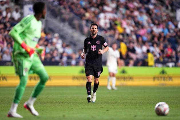 August 19, 2026: Inter Miami Foward Lionel Messi (10) jogs on the field during the second half of an MLS, Fussball Herren, USA match against the Philadelphia Union at Subaru Park in Chester, Pennsylvania. CSM Chester United States of America - ZUMAc04_ 20260819_zma_c04_111 Copyright: xKylexRoddenx