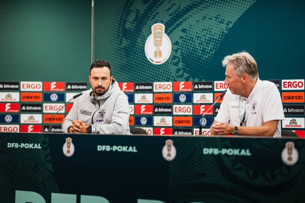 DFB-Pokal Pressekoferenz: Lüneburger SK - SV Werder Bremen, 20.08.2026 Tarek Gibbah (Trainer Lüneburger SK Hansa), Albrecht Breitschuh; Fußball, DFB-Pokal, Pressekonferenz: Lüneburger SK vs. SV Werder Bremen am 20.08.2026 im Millerntor-Stadion, Hamburg DFB REGULATIONS PROHIBIT ANY USE OF PHOTOGRAPHS AS IMAGE SEQUENCES AND OR QUASI-VIDEO. *** DFB Cup Press Conference: Lüneburger SK vs. SV Werder Bremen, August 20, 2026—Tarek Gibbah, Coach of Lüneburger SK Hansa; Albrecht Breitschuh, Soccer, DFB Cup, press conference for Lüneburger SK vs. SV Werder Bremen on August 20, 2026, at Millerntor Stadium, Hamburg. DFB regulations prohibit any use of photographs as image sequences and or quasi-video. Copyright: xBEAUTIFULxSPORTS Tonhäuserx