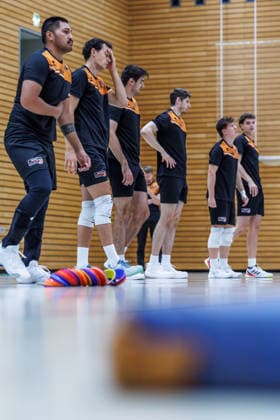 20.08.26, Berlin, Volleyball, 1.Trainingstag der Berlin Recycling Volleys mit Cheftrainer Andrea Anastasi. Training Berlin Recycling Volleys *** August 26, 2020, Berlin, Volleyball, 1st training day for the Berlin Recycling Volleys with head coach Andrea Anastasi; Berlin Recycling Volleys Training