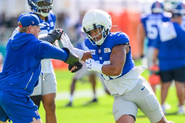 MIAMI GARDENS, FL - AUGUST 20: New York Giants linebacker Trace Ford (48) performs a blocking drill during a New York Giants and Miami Dolphins joint practice at the Miami Dolphins Training Camp on August 20 2026, at the Baptist Health Training Complex in Miami Gardens, FL. (Photo by Doug Murray Icon Sportswire) NFL, American Football Herren, USA AUG 20 Giants-Dolphins Joint Practice EDITORIAL USE ONLY Icon796260820006