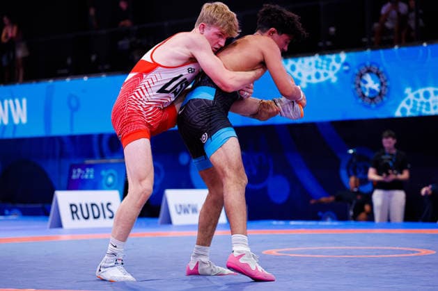 U20 World Championships 61kg FS - Aaron James Seidel (USA) df. Moses Isaiah Mendoza Garza (MEX) *** U20 World Championships, 61 kg Freestyle: Aaron James Seidel (USA) def. Moses Isaiah Mendoza Garza (MEX) Copyright: xKostadinxAndonovx