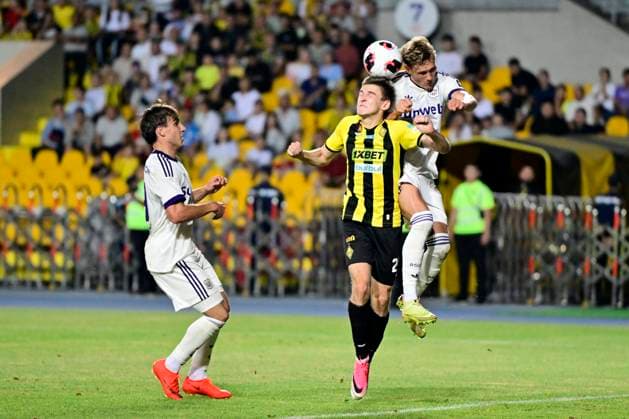 Kairat Almaty v RSC Anderlecht - UEFA Europa League ALMATY, KAZACHSTAN - AUGUST 20 : Augustinsson Ludwig defender of RSC Anderlecht during the UEFA Europa League 2026 27 play-off round first leg between Kairat Almaty and RSC Anderlecht on August 20, 2026 in Almaty, Kazachstan, 20 08 2026 Almaty Kazachstan  Copyright: xJanxDexMeuleneirx