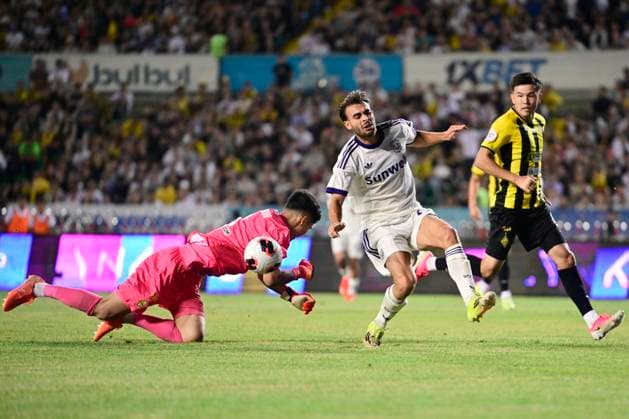 Kairat Almaty v RSC Anderlecht - UEFA Europa League ALMATY, KAZACHSTAN - AUGUST 20 : Llansana Enric midfielder of RSC Anderlecht during the UEFA Europa League 2026 27 play-off round first leg between Kairat Almaty and RSC Anderlecht on August 20, 2026 in Almaty, Kazachstan, 20 08 2026 Almaty Kazachstan  Copyright: xJanxDexMeuleneirx