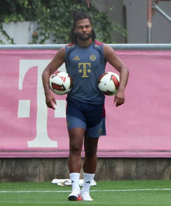 20.08.2026, FC Bayern Training, FCB Campus Muenchen, Fussball, Muenchen, im Bild: Serge Gnabry (FC Bayern Muenchen) *** August 20, 2026, FC Bayern Training, FCB Campus Munich, Soccer, Sports, Munich, Pictured: Serge Gnabry, FC Bayern Munich