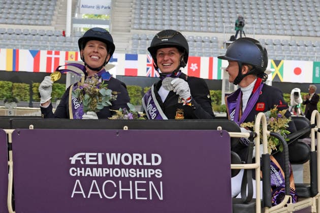 Anna-Lena Niehues (GER, Deutschland, Germany) - Grade IV - mit Pferd Vive l™Amour, , , Dressur, Ehrenrunde, Siegerehrung, Emotionen, Jubel, FEI Para Dressage World Championship, WM, Weltmeisterschaft 2026, FEI Para Dressur Weltmeisterschaft Aachen 2026, Para, körperlichen Einschränkungen oder Sehbehinderungen, Fünf Startklassen (Grade I bis V) sorgen für faire Vergleiche je nach Grad der körperlichen Funktionseinschränkung, Die Para-Dressur ist der einzige paralympische Reitsportart, AACHEN - FEI World Championships 2026, Weltfest des Pferdesports, Reitsport Weltmeisterschaft 2026, Aachen 2026, Welcome Home 2026, Aachener Soers, 11. bis 23. August 2026, Reitsport, 19.08.2026, Aachen Aachener Soers Deutschland *** Anna Lena Niehues GER, Germany, Grade IV with horse Vive l’Amour, , , dressage, victory lap, award ceremony, emotions, cheers, 2026 FEI Para Dressage World Championship, FEI Para Dressage World Championships Aachen 2026, Para, physical limitations or visual impairments, five competition classes (Grades I through V) ensure fair competition based on the degree of physical limitation, Para Dressage is the only Paralympic equestrian sport, AACHEN FEI World Championships 2026, World Festival of Equestrian Sports, 2026 Equestrian World Championships, Aachen 2026, Welcome Home 2026, Aachen Soers, August 11–23, 2026, Equestrian Sports, August 19, 2026, Aachen Soers, Germany