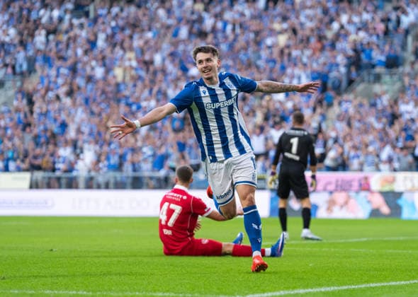 Patrik Walemark of KKS Lech Poznan scores the opening goal during UEFA Europa League - Playoff Round season 26 27 match between teams of KKS Lech Poznan and FC Thun (Ruslan Taran Ball Raw Images) Poznan Enea Stadium Poland Copyright: xRuslanxTaranx RUS_LECH-THUN-0031