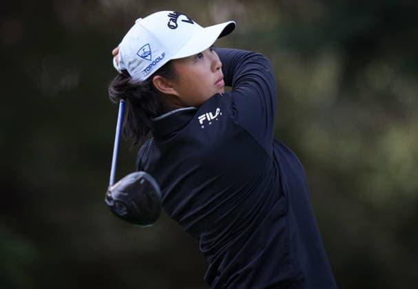 August 20, 2026, Edmonton, Ab, CANADA: Ruoning Yin, of China, watches her tee shot on the sixth hole during the first round at the CPKC Canadian Women s Open LPGA, Golf Damen golf tournament in Edmonton on Thursday, August 20, 2026. Canada News - August 20, 2026  - ZUMAc35_ 20260820_zaf_c35_004 Copyright: xDarrylxDyckx