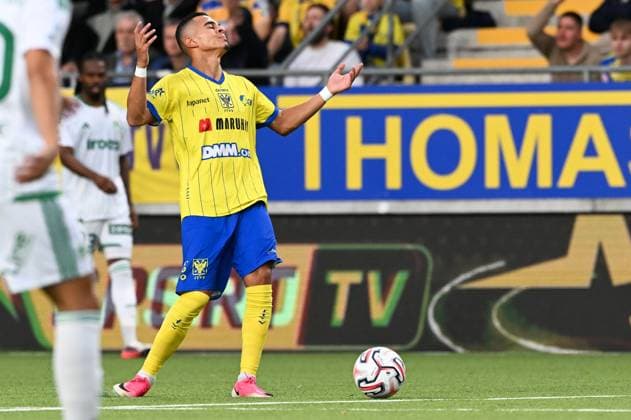 STVV s Ilias Sebaoui looks dejected during a soccer game between Belgian Sint-Truidense V.V. and Cypriot AC Omonoia Nicosia, Thursday 20 August 2026 in Sint-Truiden, the first leg of the play-off round for the UEFA Europa League league phase. JILLxDELSAUX  x183847542x