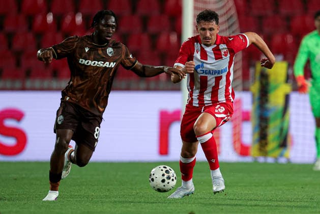 Crvena Zvezda v Viktoria Plzen, UEFA Europa League, play-offs, 1st leg Season 2026 2027 Belgrade, Serbia. 20th August, 2026. Viktoria s Christophe Kabongo and Crvena Zvezda s Milos Veljkovic during the UEFA Europa League play-offs, 1st leg football match between Crvena Zvezda (Red Star) and Viktoria Plzen at the Rajko Mitic Stadium on August 20, 2026 in Belgrade, Serbia. Belgrade Serbia Copyright: xPedjaxMilosavljevicx x