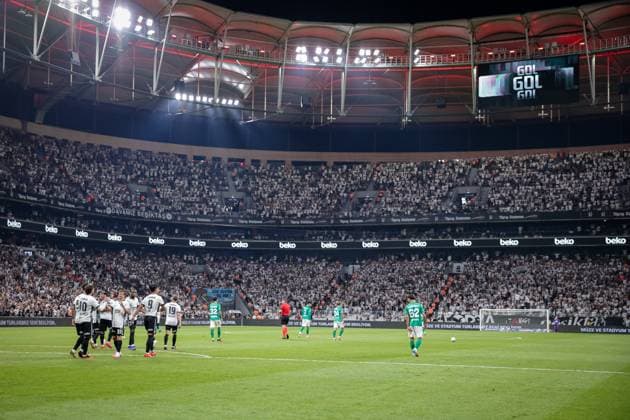 Besiktas JK vs Kauno Zalgiris UEFA Europa League Play-Offs 1st leg Besiktas team celebrates the third goal during the UEFA Europa League 2026 27 play-offs first leg match between Besiktas JK and Kauno Zalgiris at Tupras Stadium on August 20, 2026 in Istanbul, Turkey Istanbul Turkey  Copyright: xBurakxBasturkx