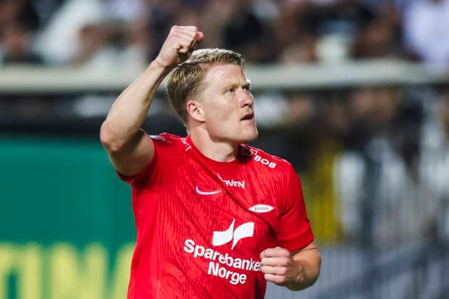 Conference League i fotball 2026: PAOK-Brann Thessaloniki 20260820. Branns Kristian Eriksen feirer sin 0-1 scoring under playoff-kampen i Conference League-kvalifiseringen i fotball mellom PAOK og Brann pa Toumba Stadium. Foto: Spiros Makridis NTB Thessaloniki Hellas EDITORIAL USE ONLY. RESTRICTED USE FOR BETTING COMPANIES Ref:_SPOrF8giylwPOg.jpg *** 2026 Conference League in soccer: PAOK vs. Brann, Thessaloniki, August 20, 2026. Brann’s Kristian Eriksen celebrates his 0-1 goal during the playoff match in the Conference League soccer qualifiers between PAOK and Brann at Toumba Stadium. Photo: Spiros Makridis, NTB Thessaloniki, Greece EDITORIAL USE ONLY RESTRICTED USE FOR BETTING COMPANIES  Copyright: xSpirosxMakridisx xNTBx
