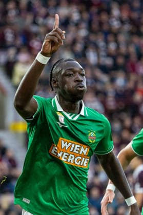 SOCCER - UEFA ECL, Hearts vs Rapid EDINBURGH,SCOTLAND,20.AUG.26 - SOCCER - UEFA Conference League, play-off, Heart of Midlothian FC vs SK Rapid Wien. Image shows the rejoicing of Serge-Philippe Raux-Yao (Rapid).  GEPAxpictures xPhilippxBrem