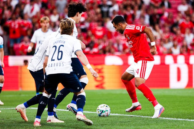 SL Benfica v AGF Aarhus - UEFA Europa League (Qual.) 2026 27 Playoff 1Âª Mao Vangelis Pavlidis 14, ponta de lanca do SL Benfica durante a partida entre SL Benfica v AGF Aarhus, para a UEFA Europa League (Qual.) 2026 27 Playoff 1Âª Mao no Estadio da Luz, Portugal (Foto de Diogo Faria Reis Avant Sports) Lisboa Estadio Da Luz Lisboa Portugal Copyright: xDiogoxFariaxReis AvantxSportsx