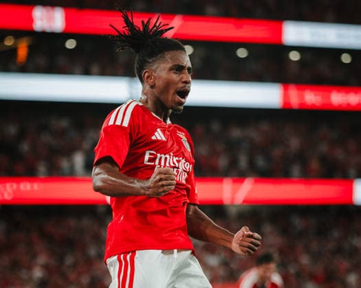 Leandro Barreiro scores SL Benfica s second goal during the Europa League match between SL Benfica and Aarhus at Estadio da Luz, in Lisbon, Portugal. (Diogo Sautchuk) Copyright: xDiogoxSautchukx