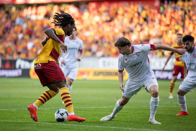 Jeremy Agbonifo, Jemal-Giorgi Jinjolava seen during the during UEFA Europa League 26 27 4th qualifying round 1st leg match between teams of Jagiellonia Bialystok and Iberia 1999 (Jan Borys Ball Raw Images) Bialystok Chorten Arena Poland Copyright: xJanxBorysx janborys_jagiellonia_iberia_2627-73