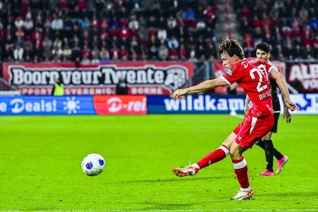 ENSCHEDE , 20 08-2026 , Stadium Grolsch Veste , season 2026 2027 , UEFA Conference League play-off football , match between FC Twente and FK Qarabag , picture shows Twente player Sondre Orjasaeter Twente - Qarabag  x205877659x Copyright: