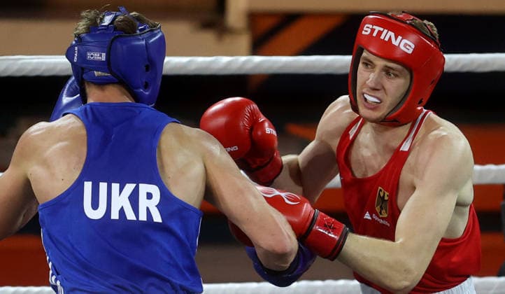 20.08.2026 Loznica(Serbia) European Juniors U19 boxing championship U-19 EM Boxen men s 75kg semi fiinal Justin Kiz (R) Germany Deutschland :