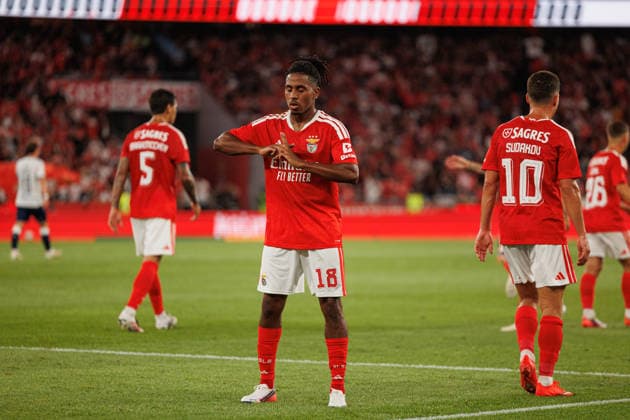 Leandro Barreiro celebrating with is team mates after goal seen during Uefa Europe League Playoff game between teams of SL Benfica and AGF Aarhus (Luis Loureiro Ball Raw Images) Lisboa Estadio da Luz Portugal Copyright: xLuisxLoureirox LLOU3234