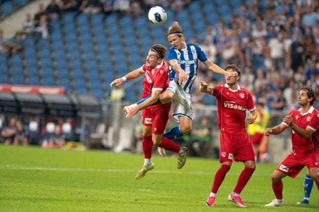 2026.08.20 Poznan Pilka Nozna Liga Europy Play-offs Lech Poznan - Fc Thun N z Fabio Saiz Antoni Kozubal Foto. Damian Kosciesza PressFocus 2026.08.20 Poznan Football Europa League Play-offs Lech Poznan - Fc Thun O p Credit. Damian Kosciesza PressFocus NEWSPIX.PL --- newspix.pl POLAND OUT! 