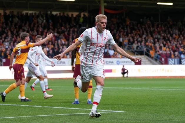 Matthias Ginter (SC Freiburg, 28) Torjubel, Emotionen, Torschuss, Abschluss, Torerfolg, Tor, Treffer , Schottland, Fussball, UEFA Conference League, Play-offs, Hinspiel, 2026 2027, Motherwell FC vs. SC Freiburg, 20.08.2026, Fir Park Stadium, Motherwell Motherwell Fir Park Stadium North Lanarkshire Schottland *** Matthias Ginter, SC Freiburg, 28 goal celebration, emotions, shot on goal, finish, goal scored, goal, Scotland, soccer, UEFA Conference League, playoffs, first leg, 2026–2027, Motherwell FC vs. SC Freiburg, August 20, 2026, Fir Park Stadium, Motherwell, Motherwell, Fir Park Stadium, North Lanarkshire, Scotland Copyright: xArnexAmbergx