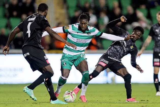 UEFA Europa Conference League Play-off First Leg, Tallaght Stadium, Dublin 20 8 2026 Shamrock Rovers vs KuPS Shamrock Rovers Tunmise Sobowale and Bob Nii Armah of KuPS Tunmise Sobowale and Bob Nii Armah 20 8 2026  Copyright: xLaszloxGeczox LG_20-08-2026_027442