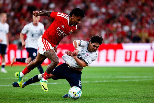 SL Benfica v AGF Aarhus - UEFA Europa League (Qual.) 2026 27 Playoff 1Âª Mao Richard Rios 20, medio do SL Benfica durante a partida entre SL Benfica v AGF Aarhus, para a UEFA Europa League (Qual.) 2026 27 Playoff 1Âª Mao no Estadio da Luz, Portugal (Foto de Diogo Faria Reis Avant Sports) Lisboa Estadio Da Luz Lisboa Portugal Copyright: xDiogoxFariaxReis AvantxSportsx