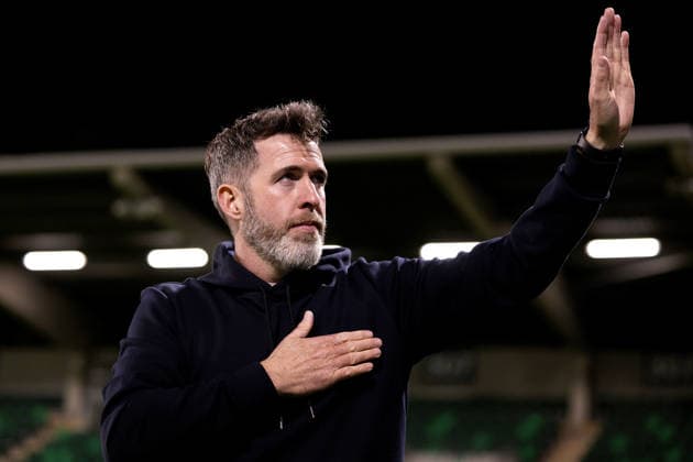 UEFA Europa Conference League Play-off First Leg, Tallaght Stadium, Dublin 20 8 2026 Shamrock Rovers vs KuPS Shamrock Rovers Manager Stephen Bradley acknowledges the fans after the game Stephen Bradley acknowledges the fans after the game 20 8 2026  Copyright: xLaszloxGeczox LG_20-08-2026_028610