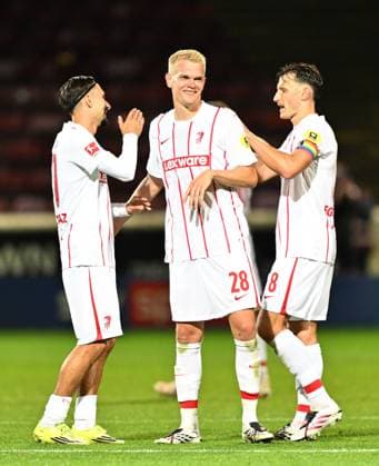 Double goal scorer Matthias Ginter of SC Freiburg at full time Motherwell v Freiburg, UEFA Conference League, Play-Off Round, First Leg, Football, Fir Park, Motherwell, Scotland, UK - 20 Aug 2026Motherwell Fir Park Scotland United Kingdom  Copyright: xMarkxRunnacles Shutterstockx 17108687dc